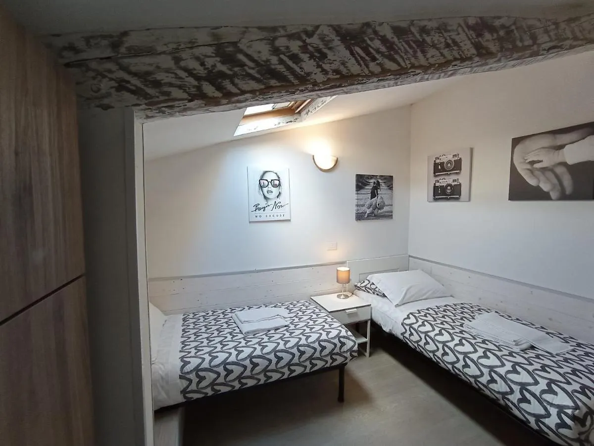 Rori Apartment Florence 0*,