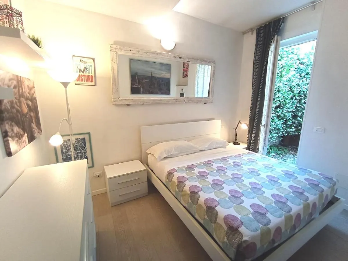 Rori Apartment Флоренция